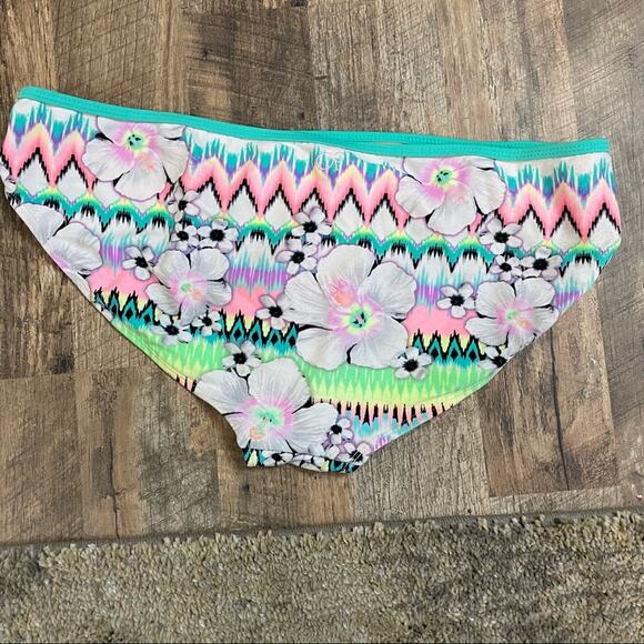OP bikini floral bottoms solid lace front top - Picture 3 of 13